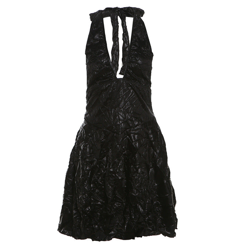 Robe courte noire dos nu femme – Dentelle & décolleté halter