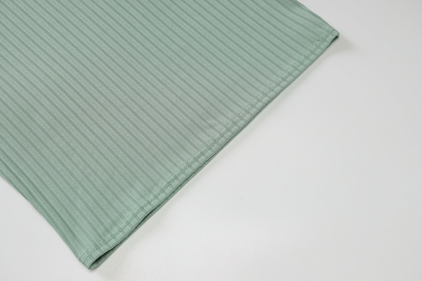 Robe mini moulante en maille côtelée – Femme